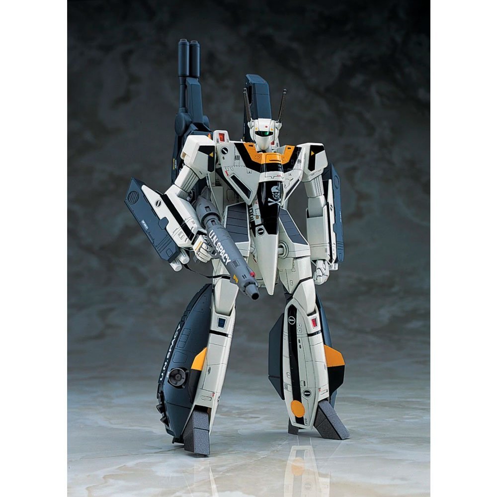 HASEGAWA MACROSS VF-1S STRIKE BATTROID VALKYRIE (1/72) HASEGAWA MACROSS VF-1S STRIKE BATTROID VALKYRIE (1/72)